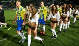 荷乙爆料最新消息,球队阵容变动及关键赛事前瞻