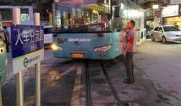 深圳公交车最新爆料,揭秘最新线路调整与乘车体验升级