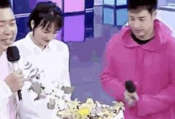 网红结婚吃瓜视频播放,吃瓜群众围观，视频播放量爆表！